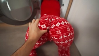 Pov View Of Step Mom Stuck In Washing Machine During Christmas